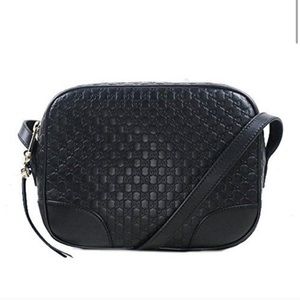 Pre loved Gucci Guccissima black camera bag